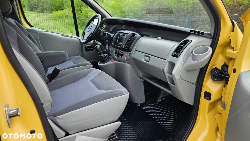 Opel Vivaro - 22