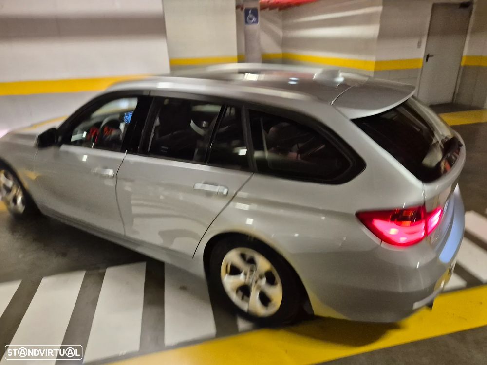BMW 320 d EfficientDynamics Line Modern Auto - 24