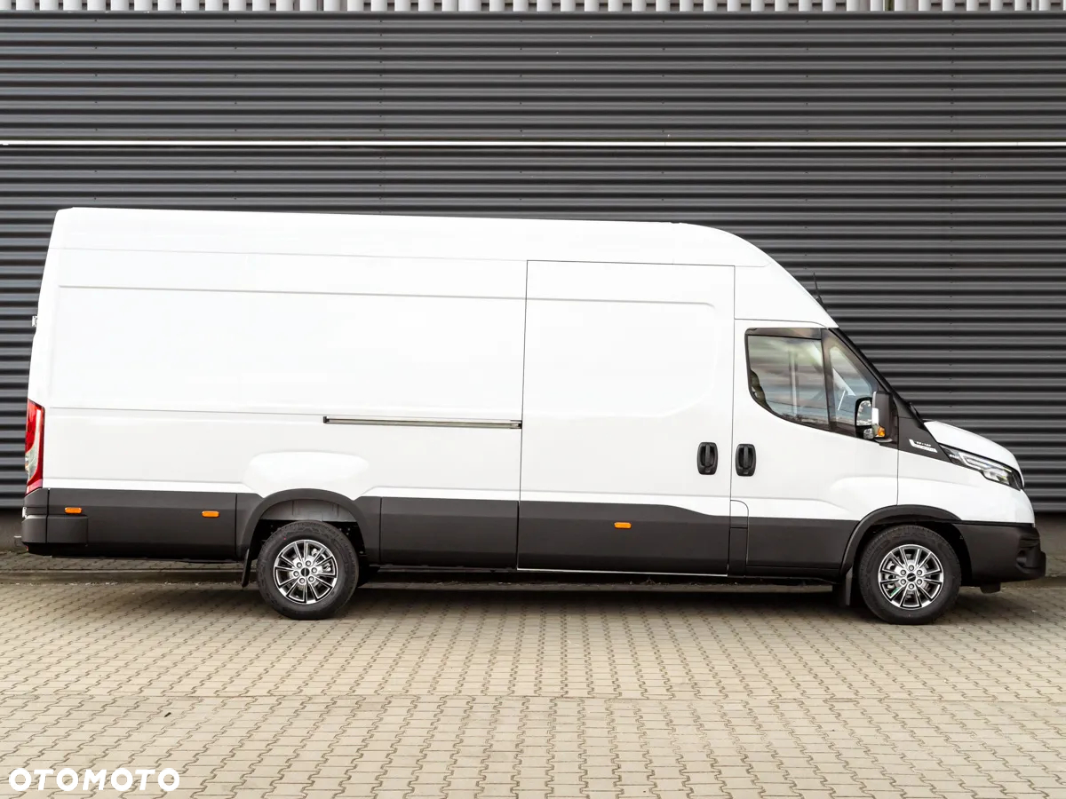 Iveco Daily 35S18HA8V 3.0 L4H3 - 5