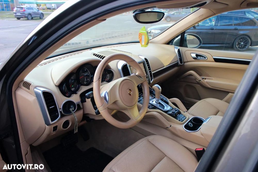 Porsche Cayenne 3.0TD TipTronic - 7