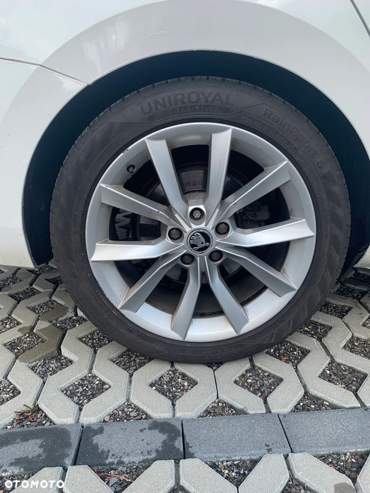 Skoda Superb 1.8 TSI Ambition - 12