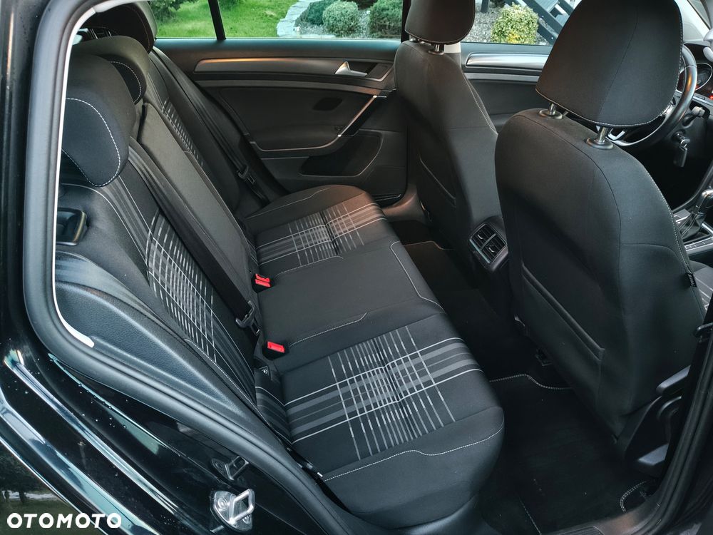 Volkswagen Golf 1.2 TSI BlueMotion Technology DSG Lounge - 10