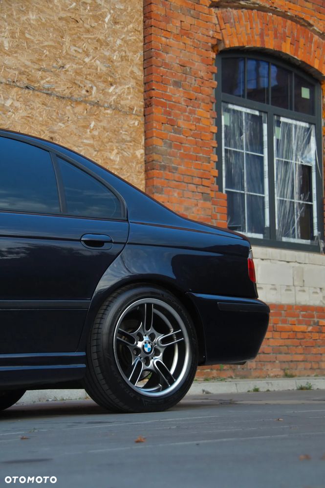 BMW Seria 5 - 22