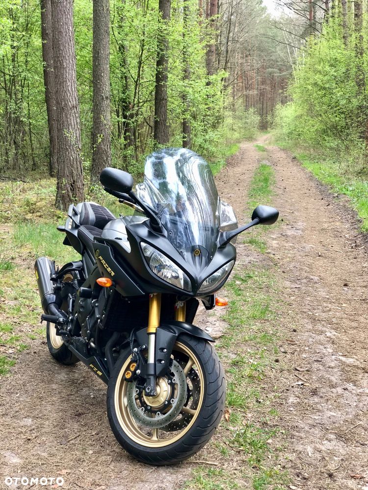 Yamaha FZ8 - 4