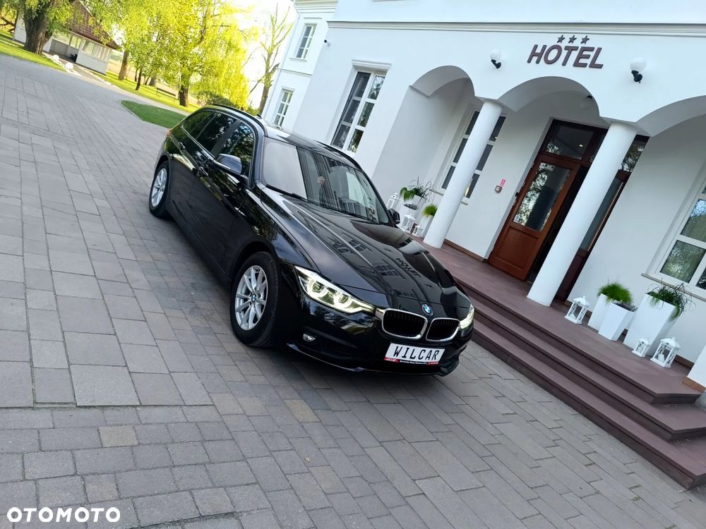 BMW Seria 3 318d DPF Edition Lifestyle - 15