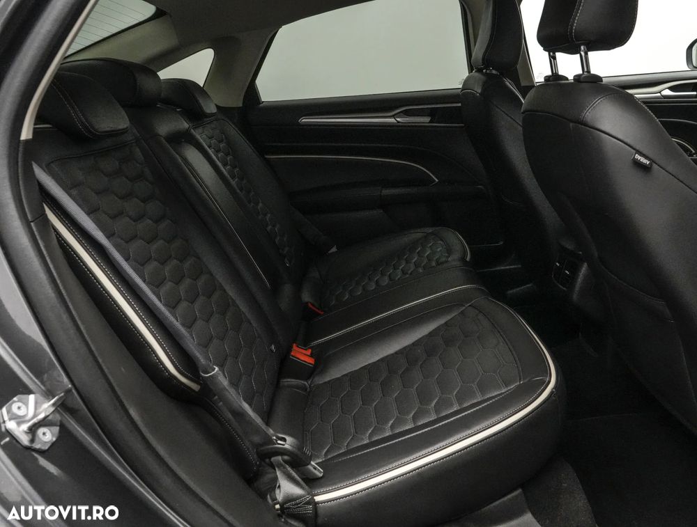 Ford Mondeo 2.0 HEV Vignale - 16