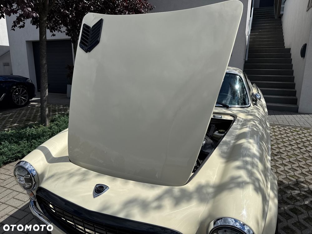 Volvo P1800 - 32