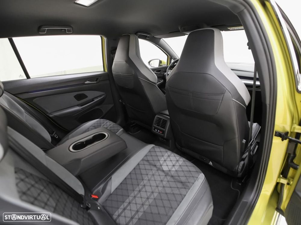 VW Golf Variant 2.0 TDi R-Line DSG - 12