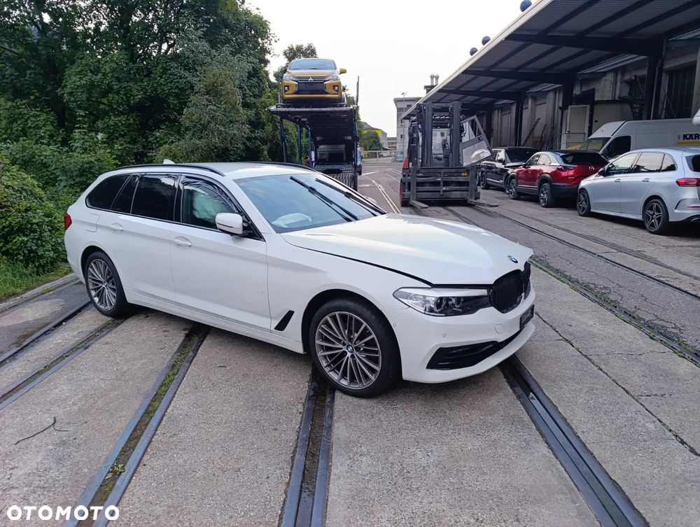 BMW Seria 5 520d xDrive - 1