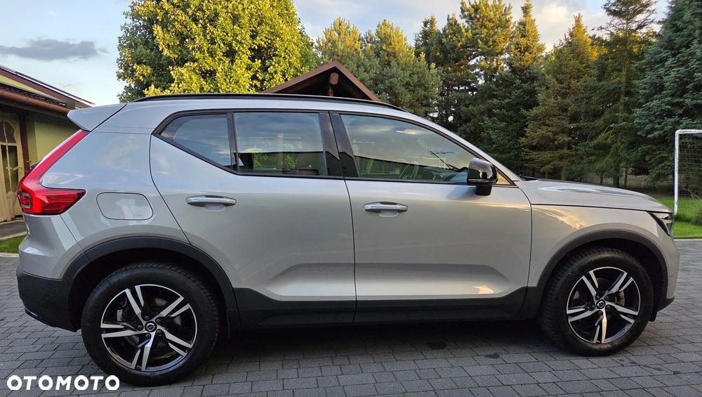Volvo XC 40 B3 B DKG Plus Black Edition - 12
