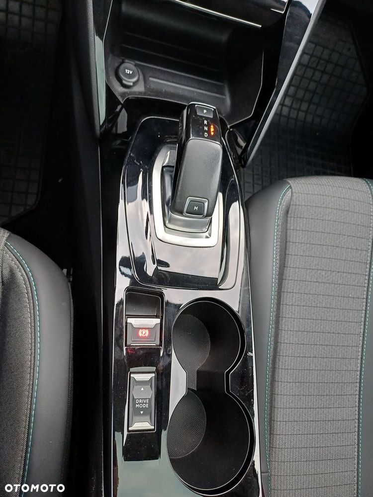 Peugeot 208 1.2 PureTech Allure Pack S&S EAT8 - 17