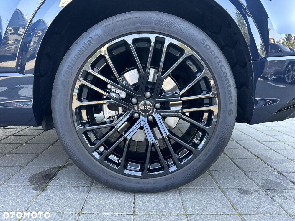 Audi Q8 - 16