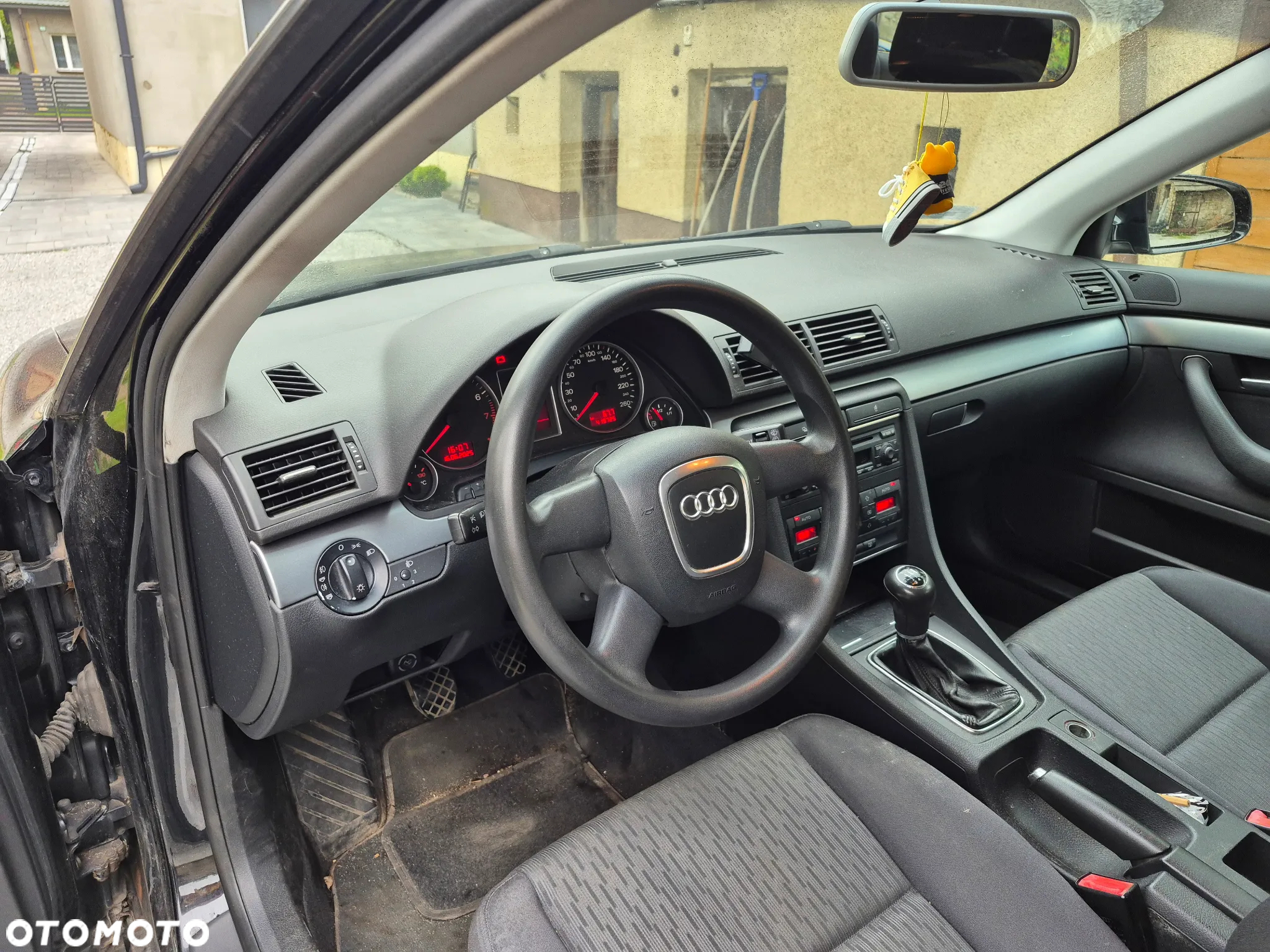Audi A4 Avant 1.6 - 12