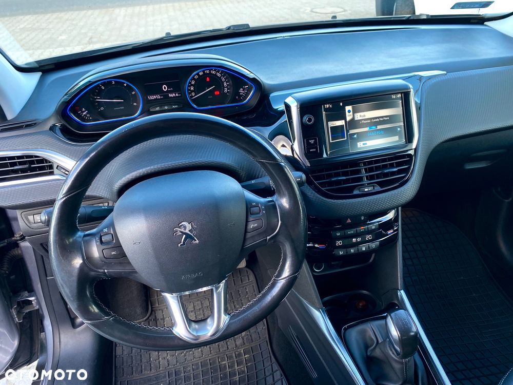 Peugeot 2008 - 24