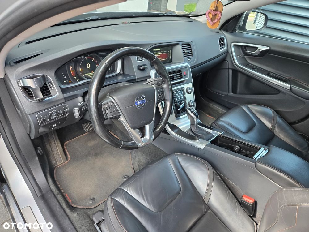 Volvo V60 D3 Geartronic Linje Business - 23