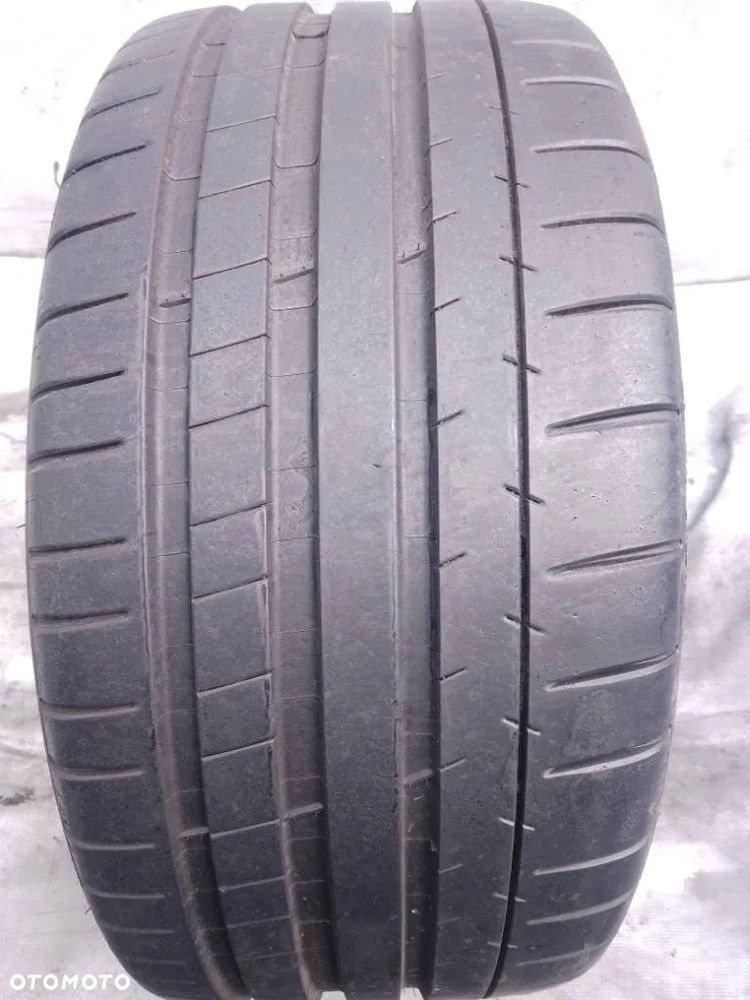 Michelin Pilot SUPER Sport  235/35 ZR19 91Y 2024 7-7.5mm - 1
