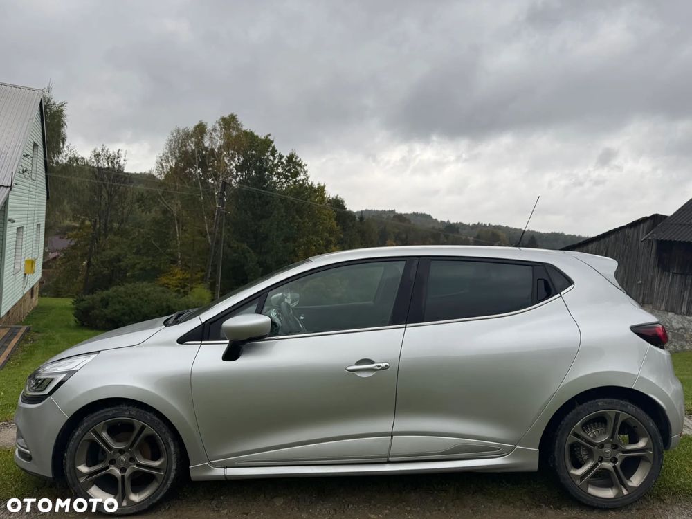 Renault Clio - 7