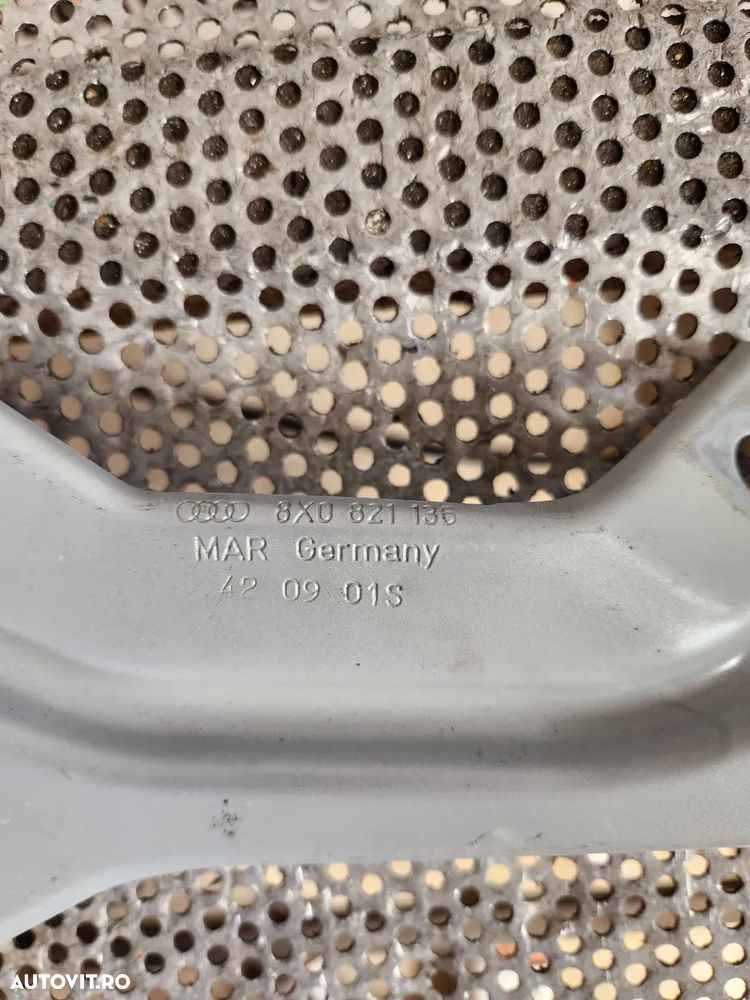 Suport Aripa/Far Dreapta Audi A1 8X - 4