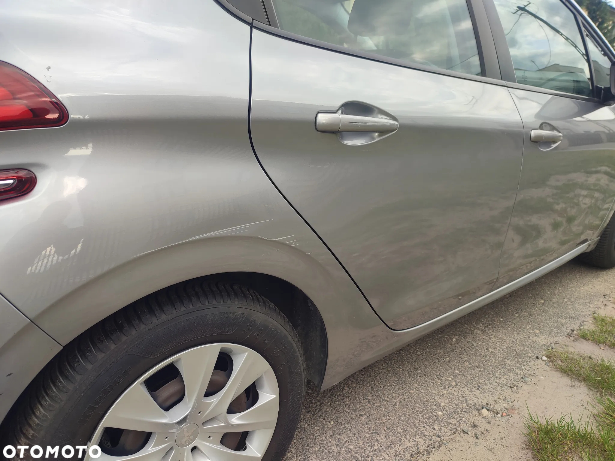 Peugeot 208 1.2 PureTech GPF Active S&S - 10