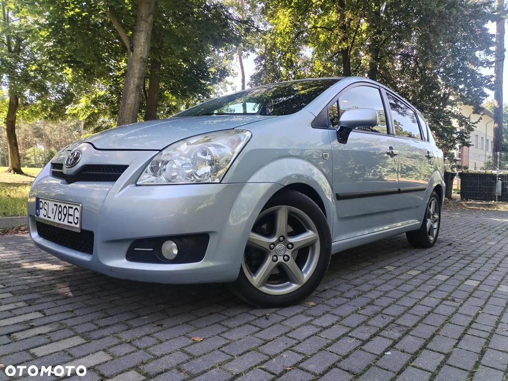 Toyota Corolla Verso - 2