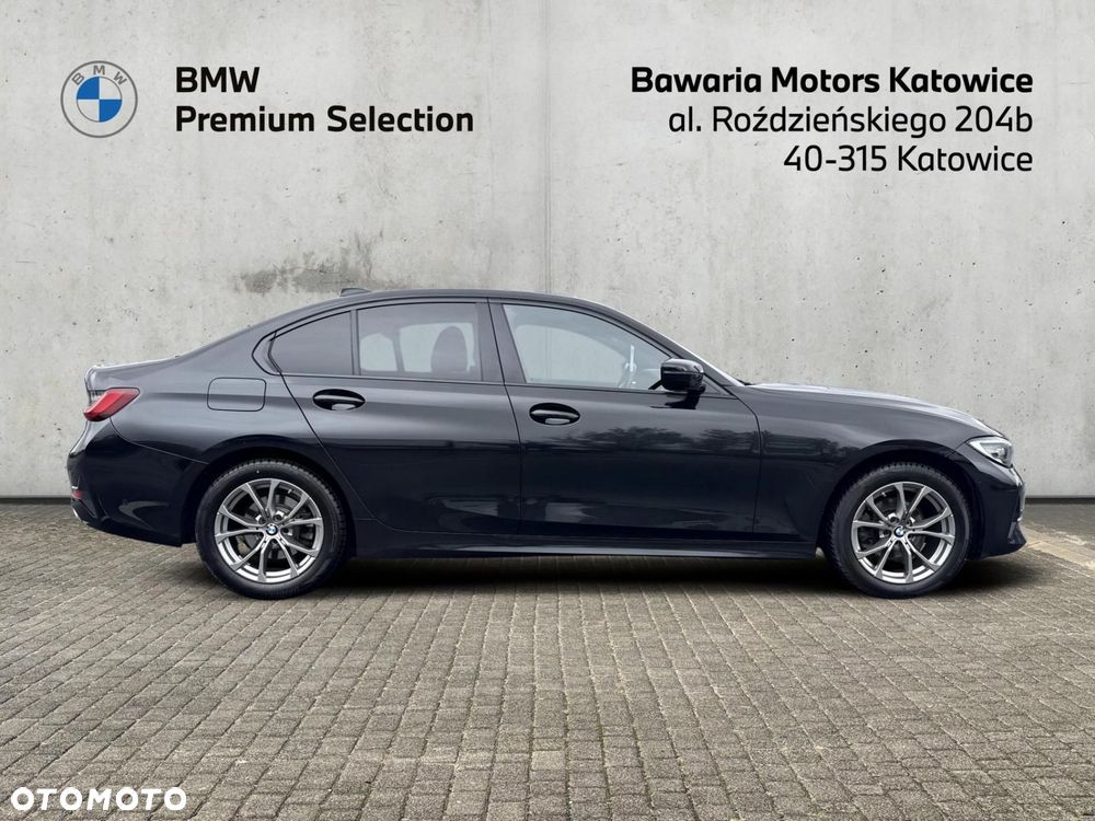 BMW Seria 3 318i Sport Line - 23