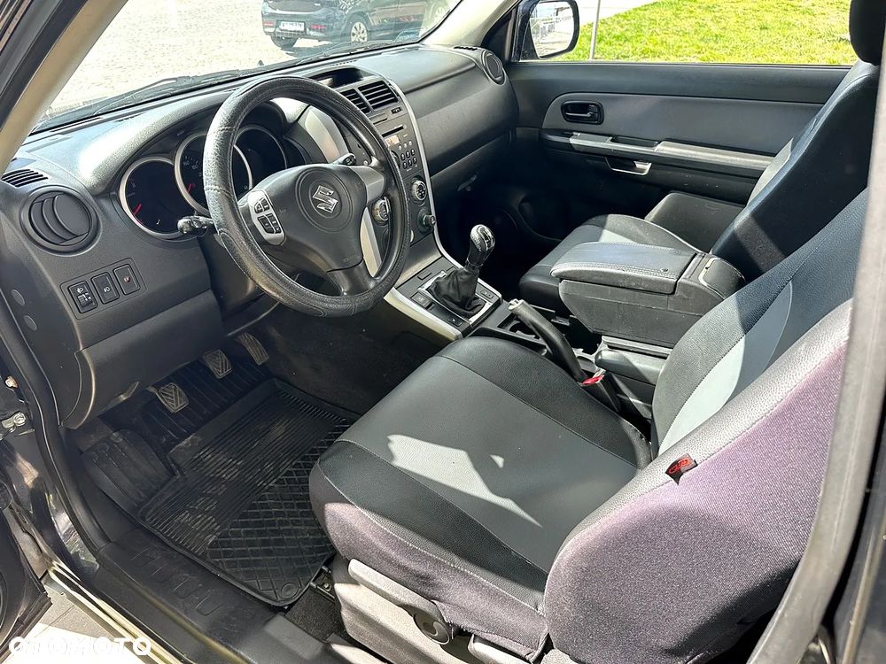 Suzuki Grand Vitara 1.6 - 5