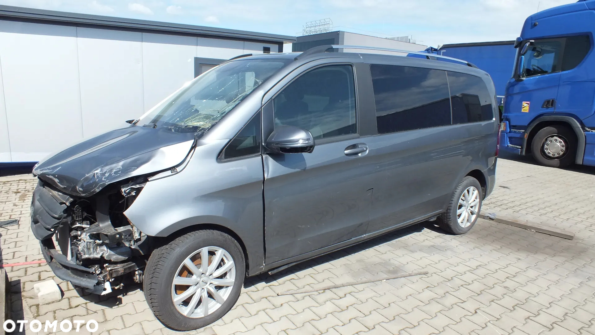 Mercedes-Benz Klasa V 220 d 4-Matic 9G-Tronic - 6