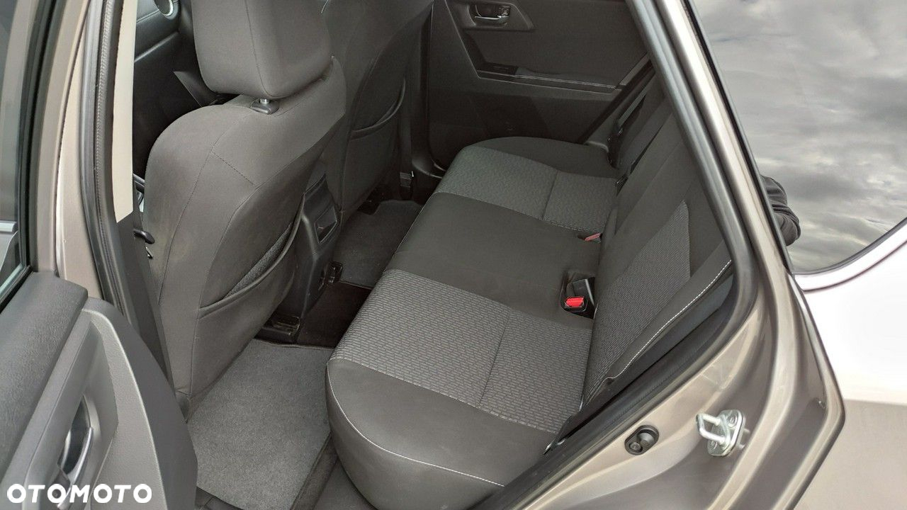 Toyota Auris - 8