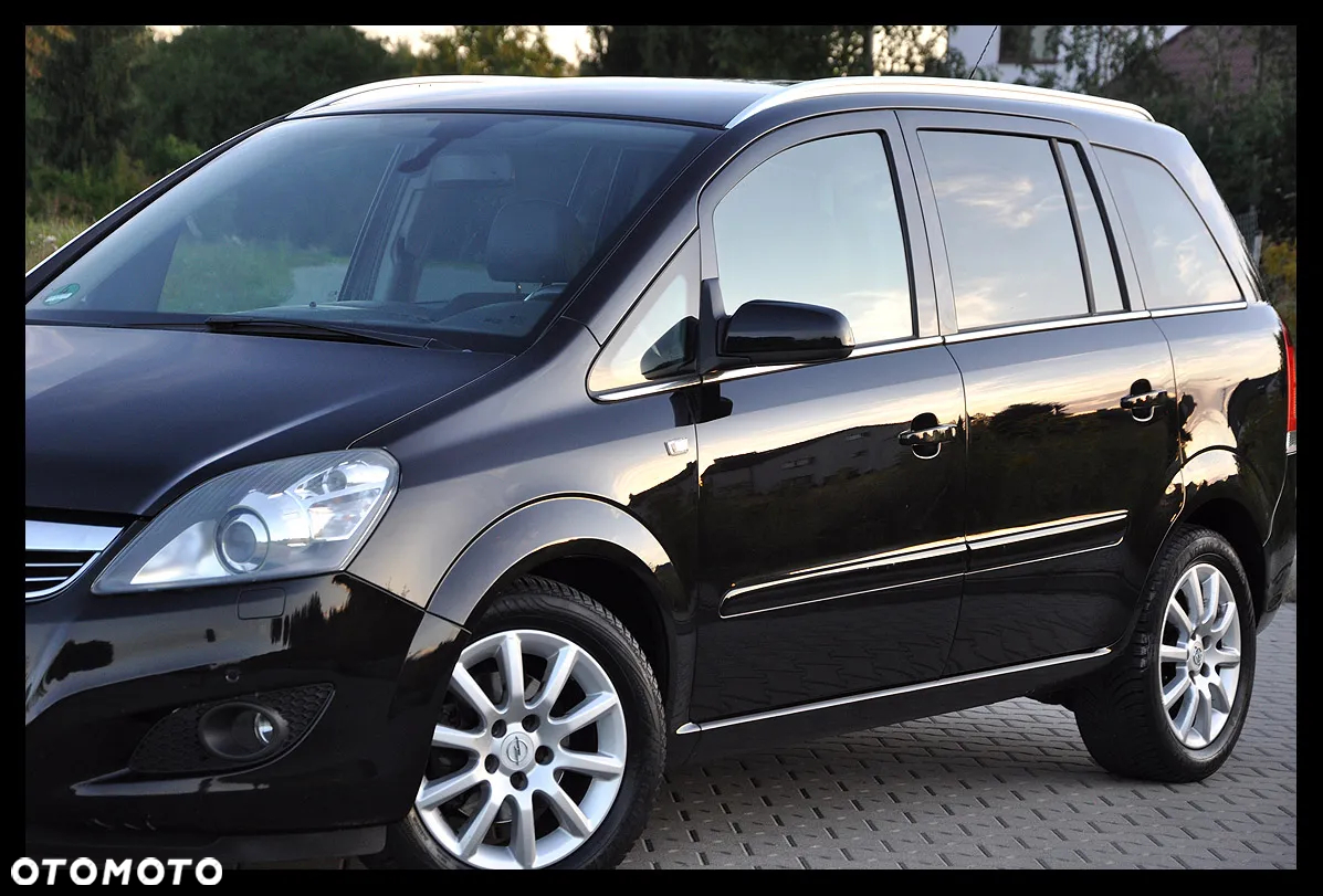 Opel Zafira 1.8 Cosmo - 13