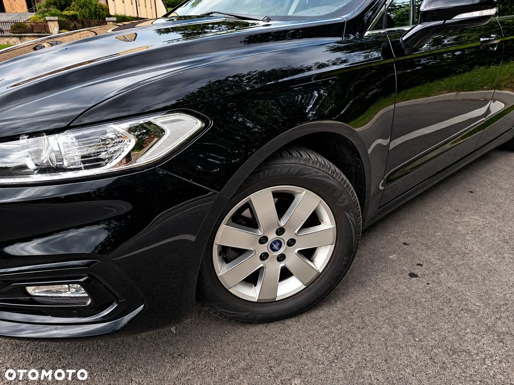 Ford Mondeo - 23