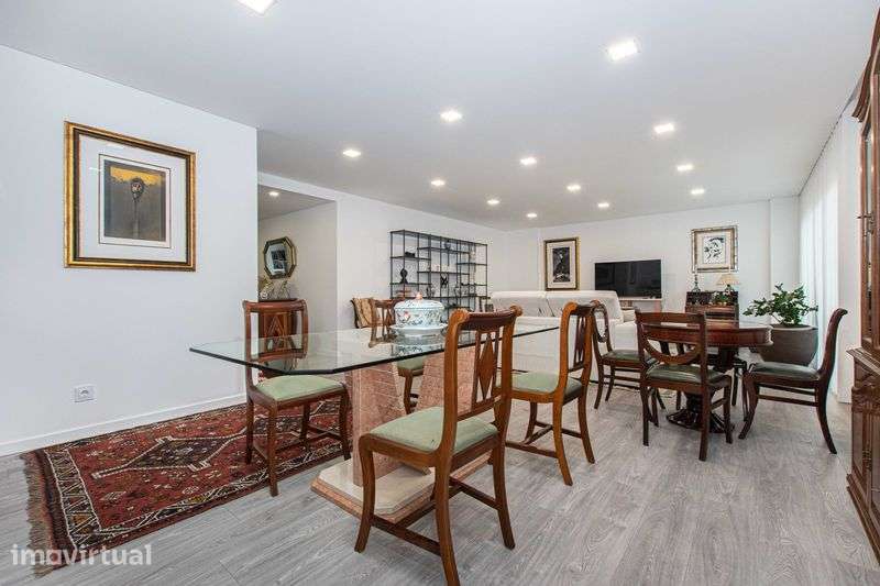 Apartamento T5 - Porto Salvo - Grande imagem: 4/12