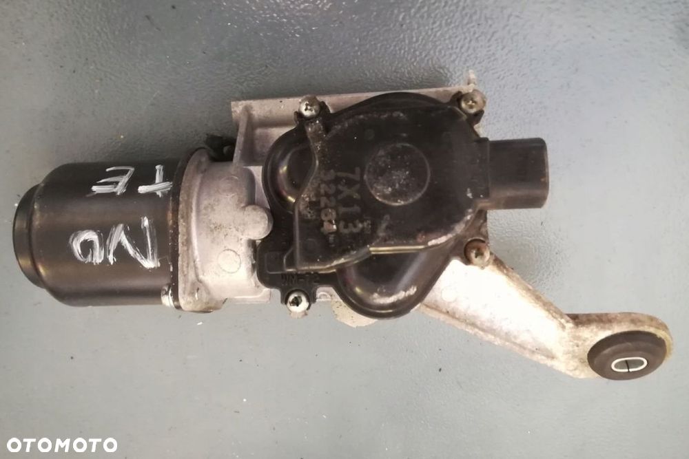 NISSAN NOTE E11 SILNIK WYCIERACZEK PRZEDNICH - 1