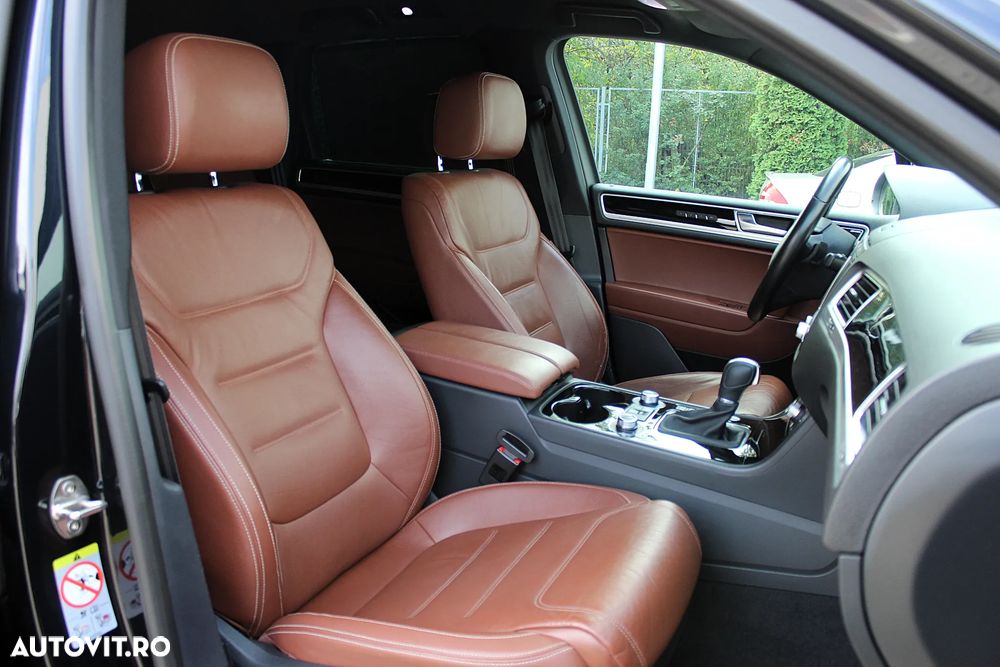 Volkswagen Touareg 3.0 V6 TDI BMT - 12