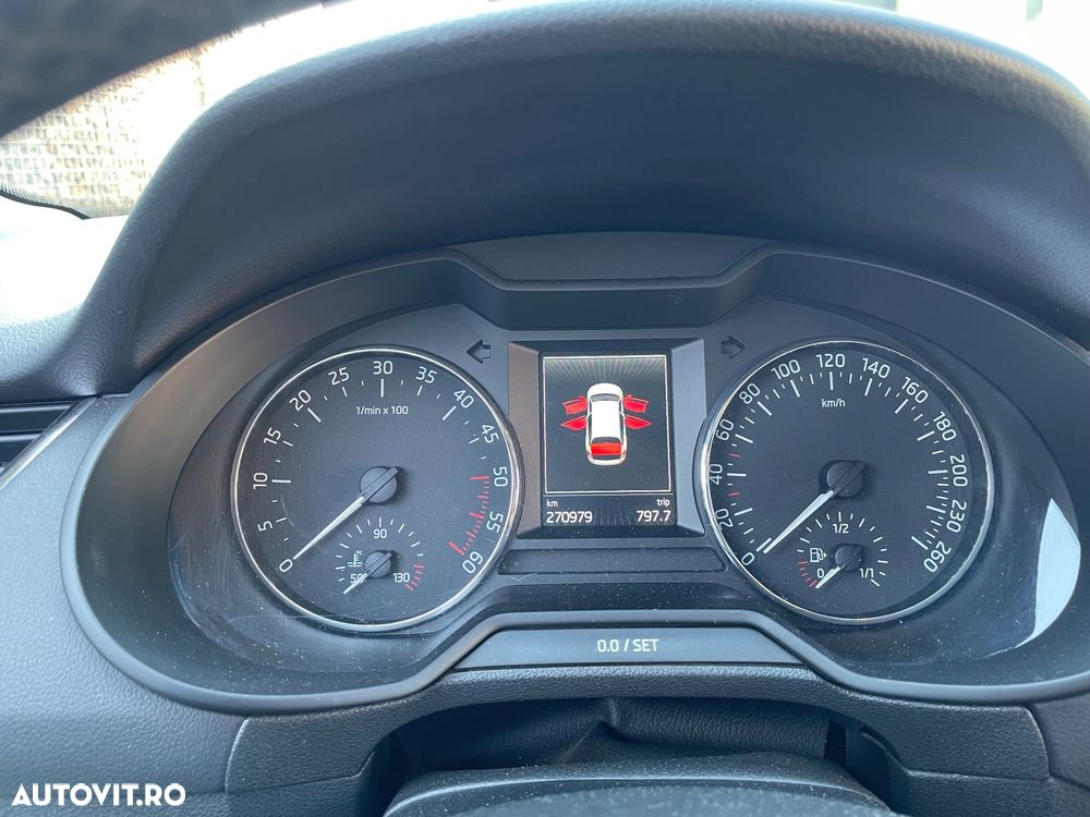 Skoda Octavia 1.6 TDI GREENLINE - 7