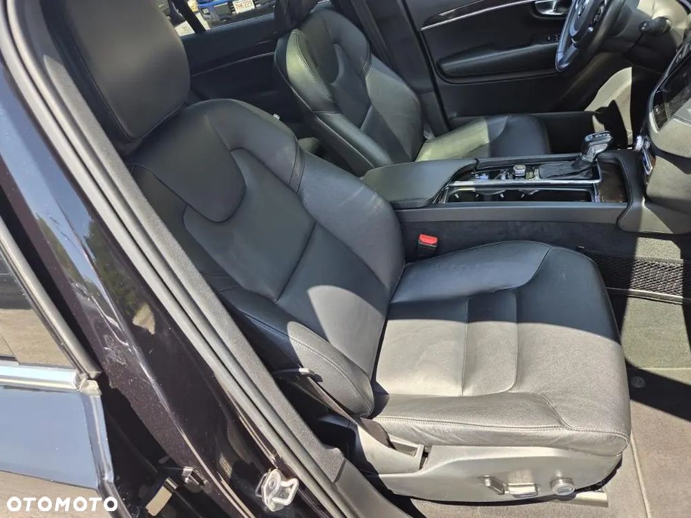 Volvo XC 90 - 19