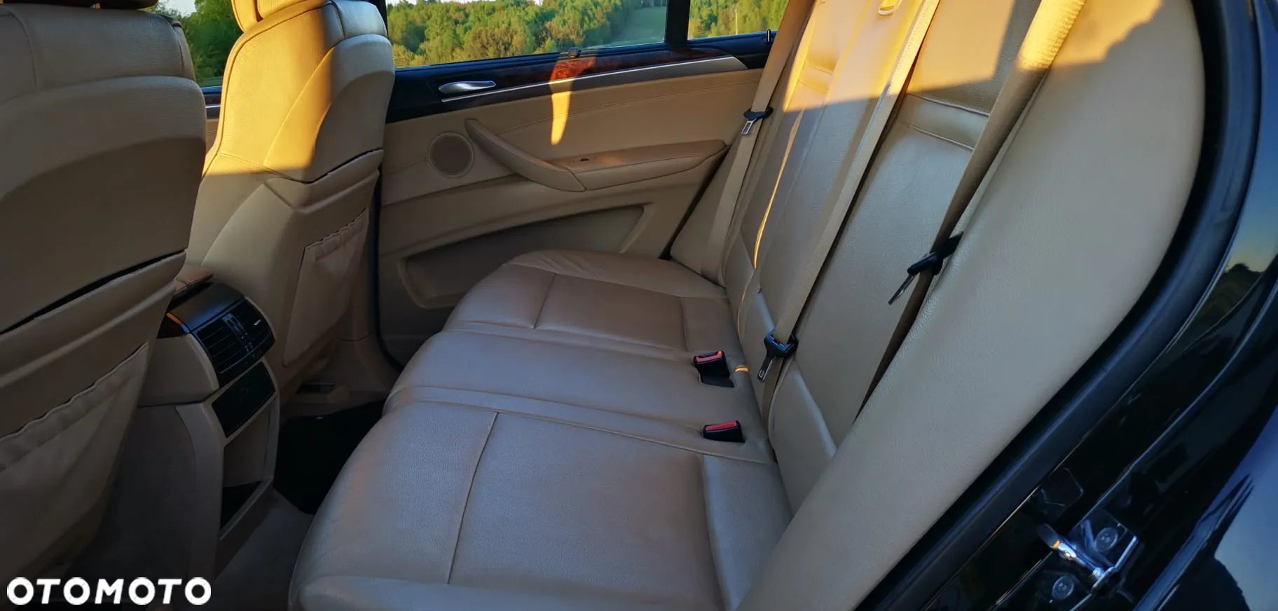 BMW X5 4.8i xDrive - 32