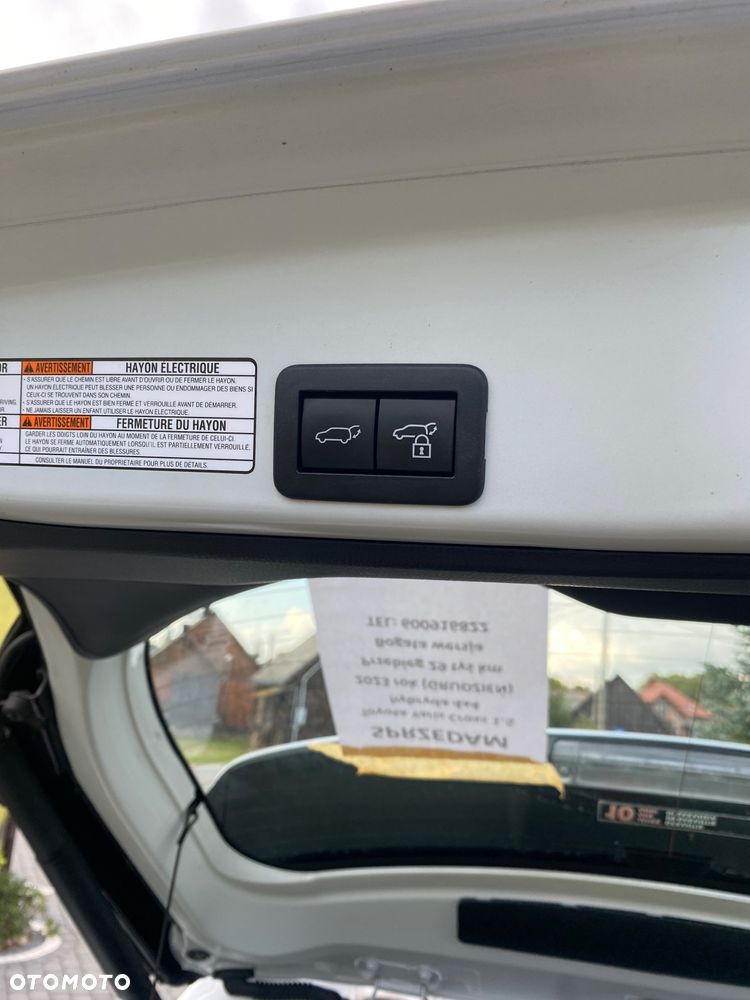 Toyota Yaris Cross Hybrid 1.5 Executive AWD - 16