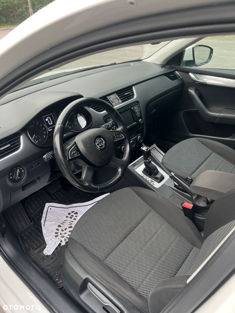 Skoda Octavia 1.6 TDI Ambition DSG - 15