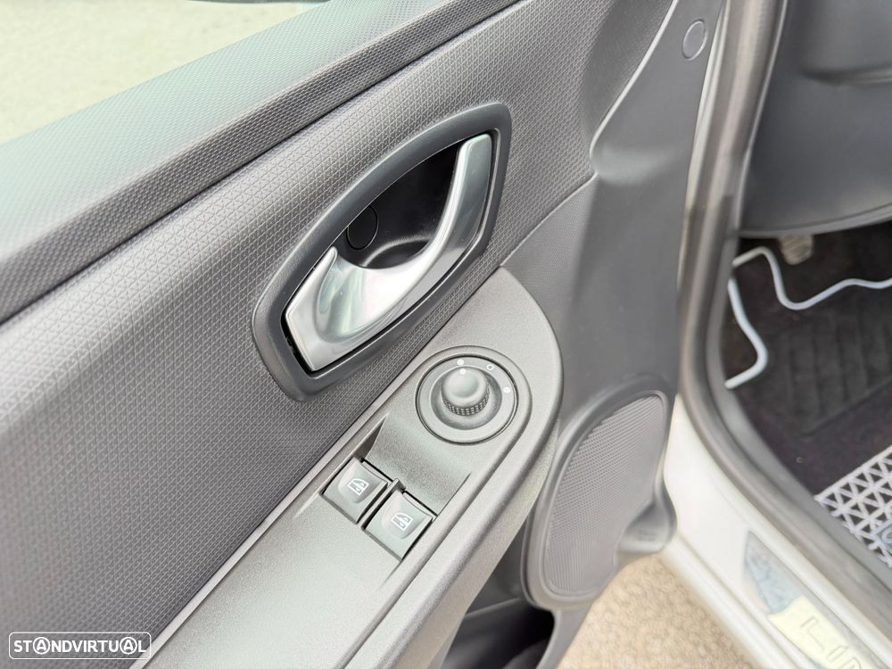 Renault Clio 0.9 TCe Limited - 21