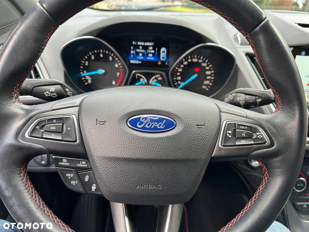 Ford Kuga 1.5 EcoBoost 2x4 ST-Line - 22