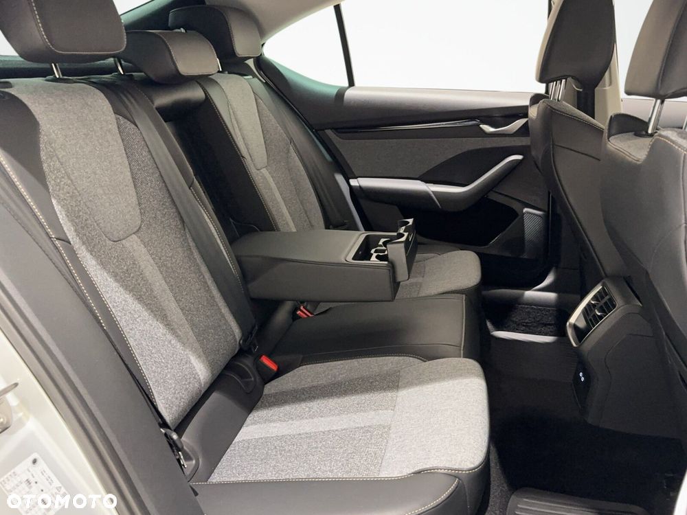 Skoda Octavia 2.0 TDI Selection DSG - 17