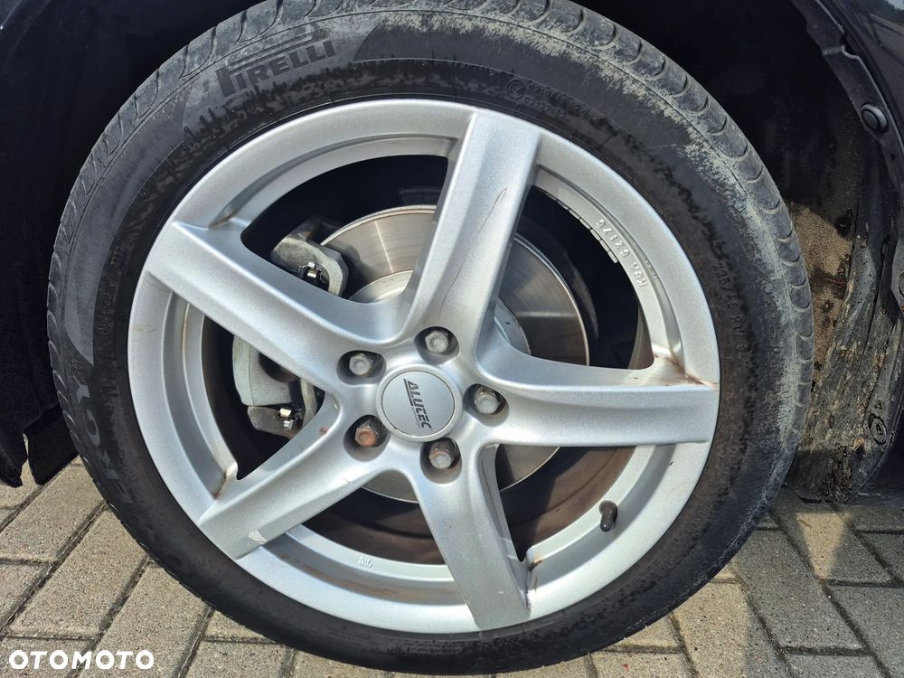 Toyota Auris - 14