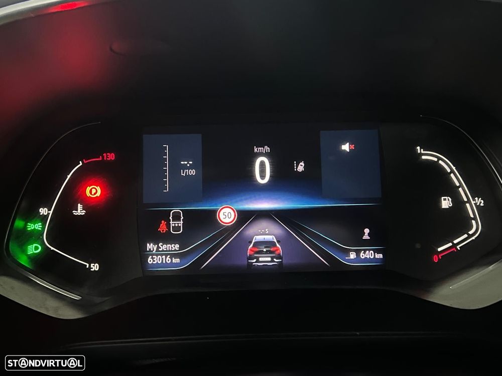 Renault Captur 1.0 TCe Techno - 18