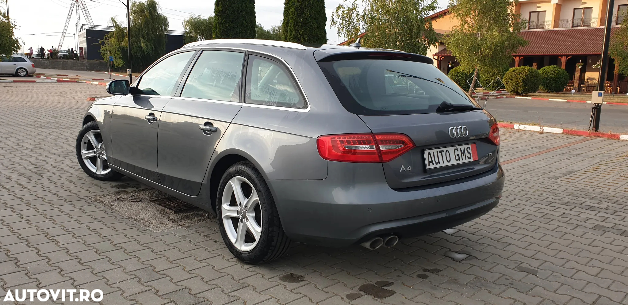 Audi A4 Avant 2.0 TDI DPF clean diesel S line Sportpaket - 4