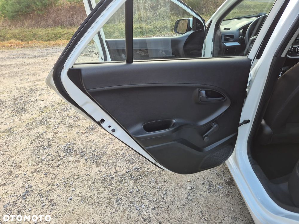 Kia Picanto 1.0 Dream Team Edition - 22