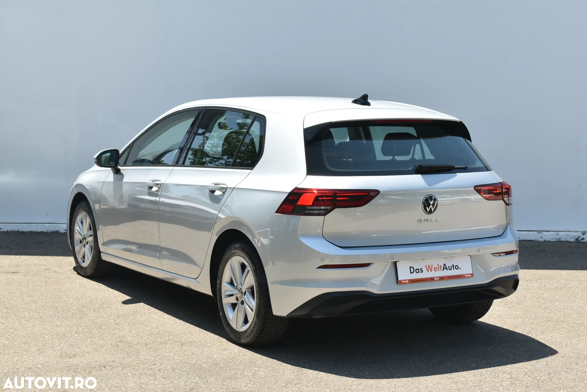 Volkswagen Golf 1.0 TSI Life - 2