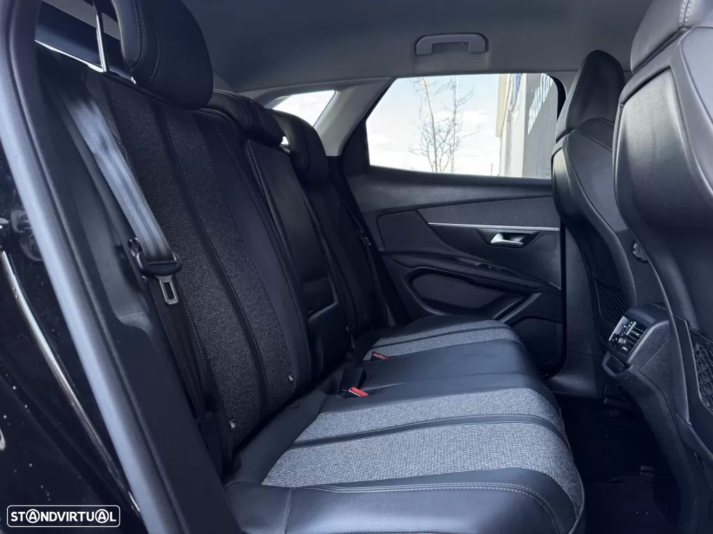 Peugeot 3008 1.5 BlueHDi Allure - 22