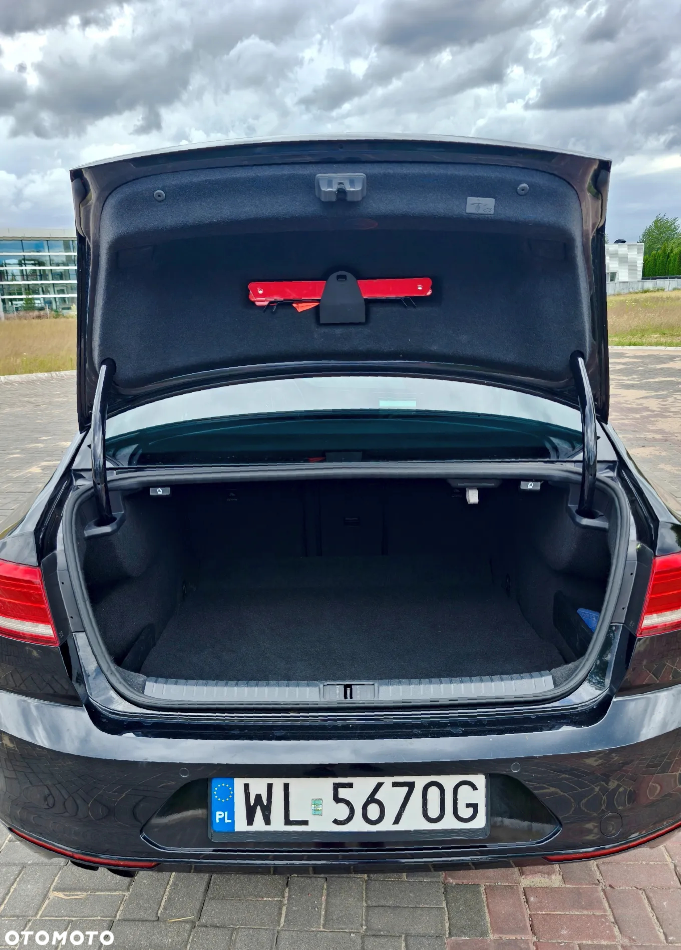Volkswagen Passat - 9
