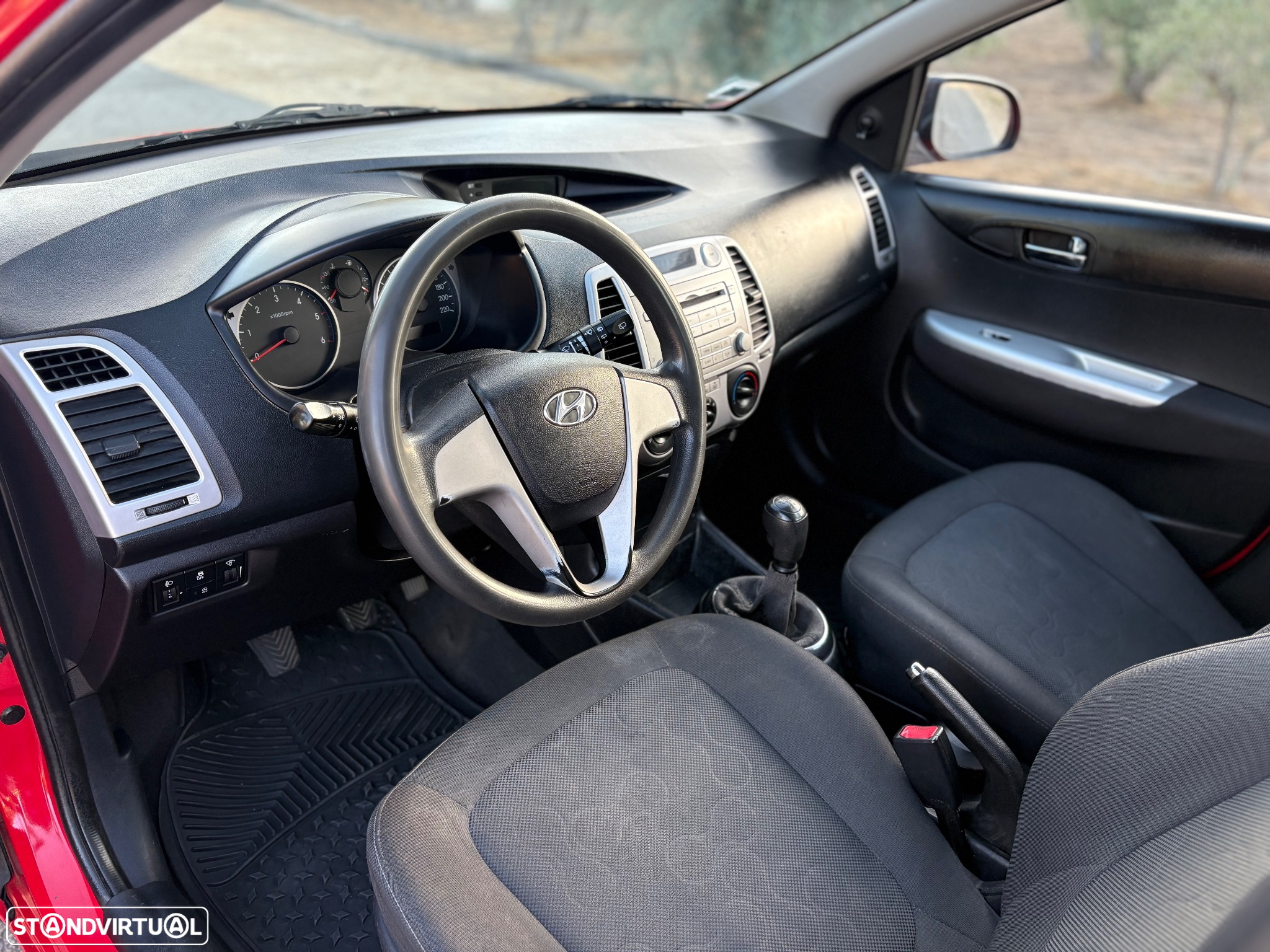 Hyundai i20 1.4 CRDI Comfort ESP - 6