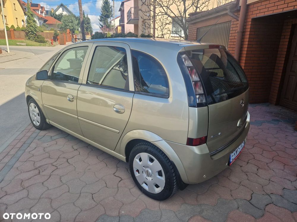 Opel Meriva 1.6 Essentia - 3